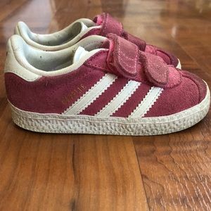 Toddler sneakers